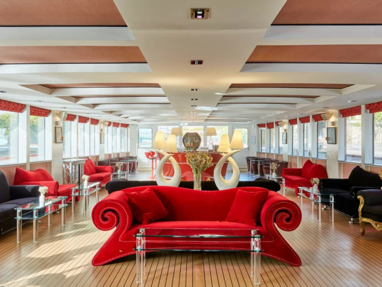 Houseboat a noleggio a Paris al miglior prezzo
