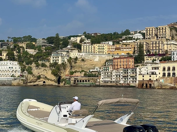 Noleggio a Napoli – Master 1000 su SamBoat