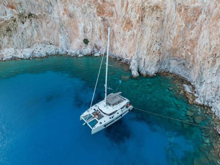 Yacht di lusso a noleggio a Grecia al miglior prezzo