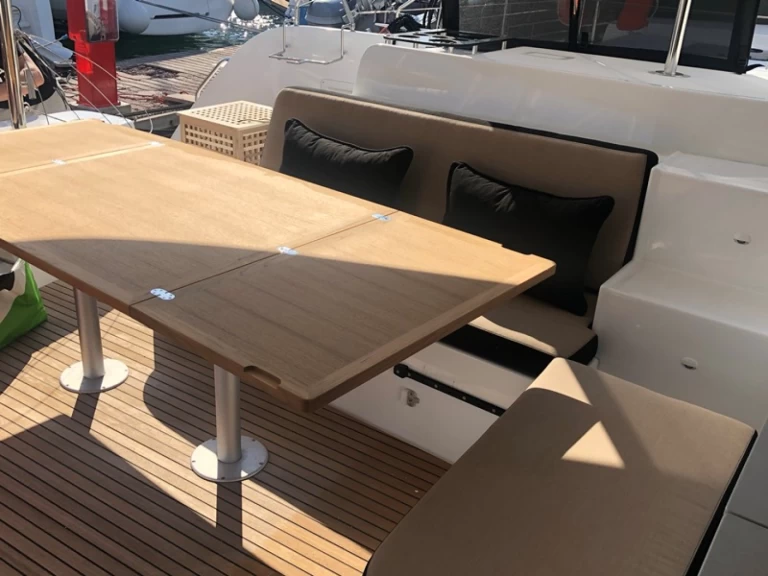 Noleggio a Álimos – Lagoon Lagoon 46 su SamBoat