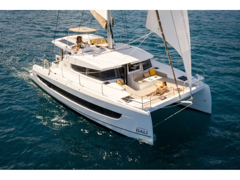 Noleggiare una Bali Bali 4.2 a Procida
