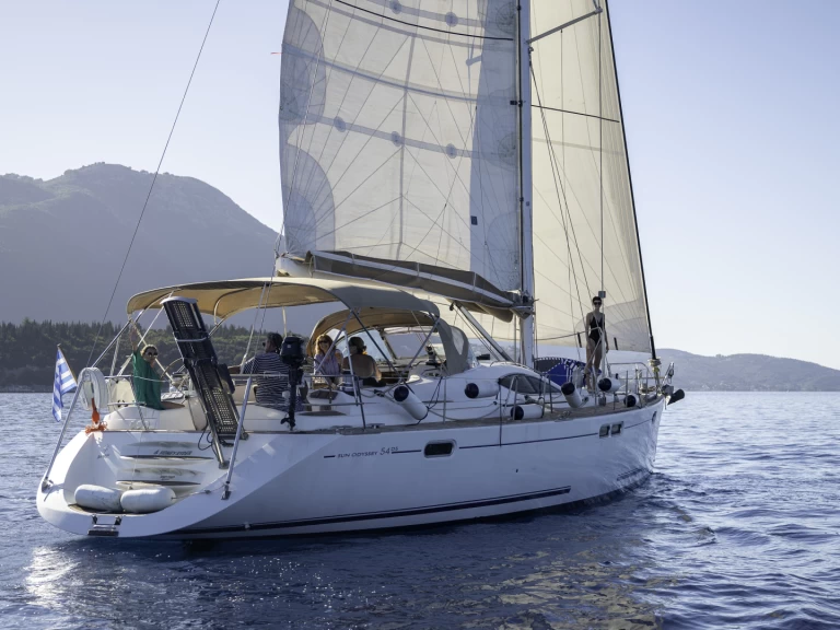 Noleggio Barca a vela Jeanneau con patente nautica