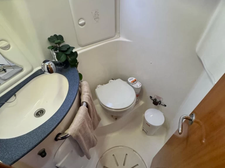 Bavaria Bavaria 30 Cruiser da affittare a  Puerto deportivo Marina Rubicon