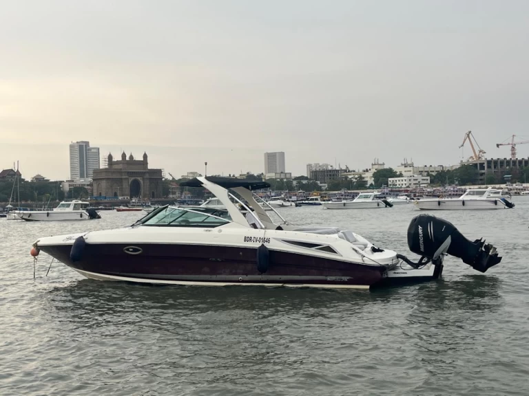 Noleggio barche Mumbai economico Sea Ray SLX 300