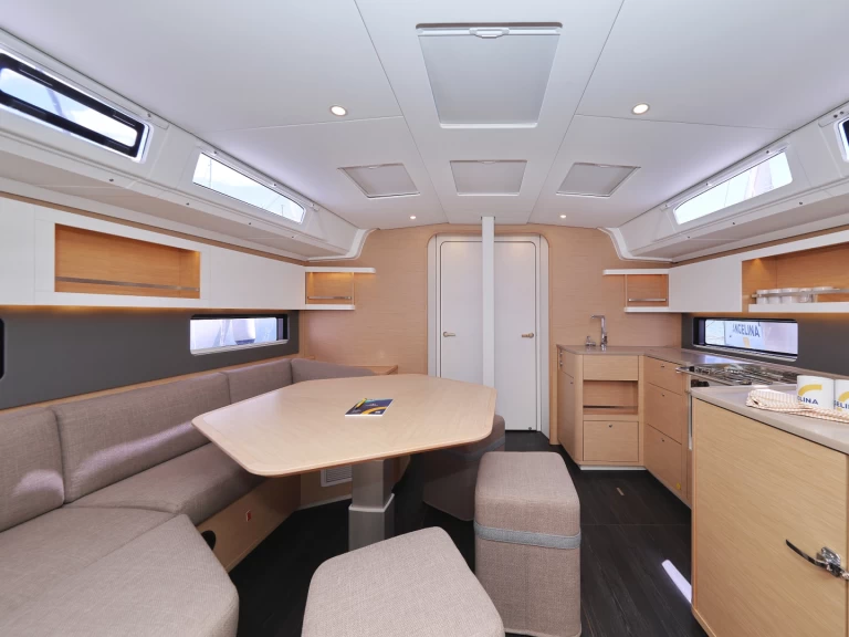 Noleggio barche Trogir economico Dufour 44