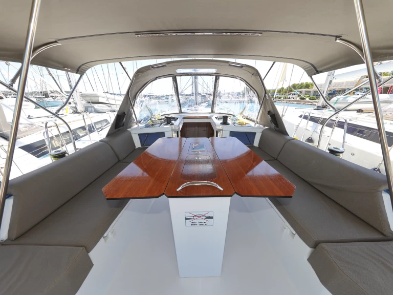 Noleggio Barca a vela a Sebenico – Dufour Dufour 44