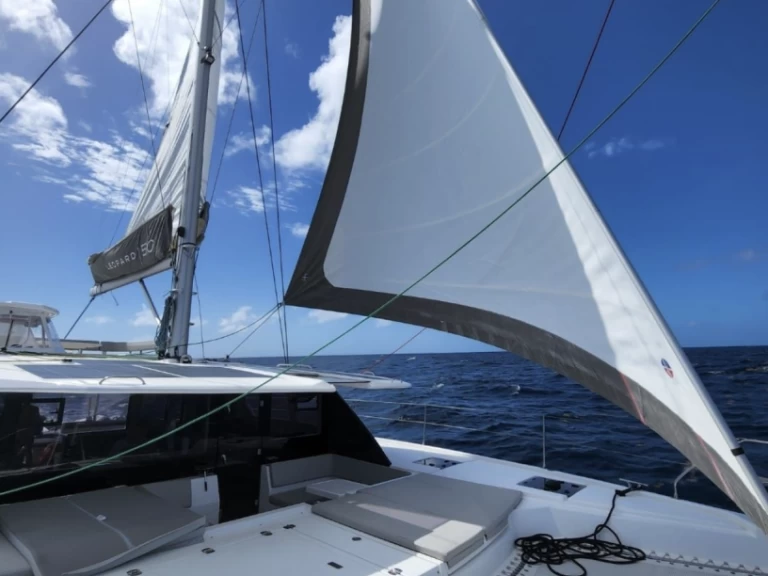 Noleggiare una Leopard Leopard 50 a Phuket Yacht Haven Marina