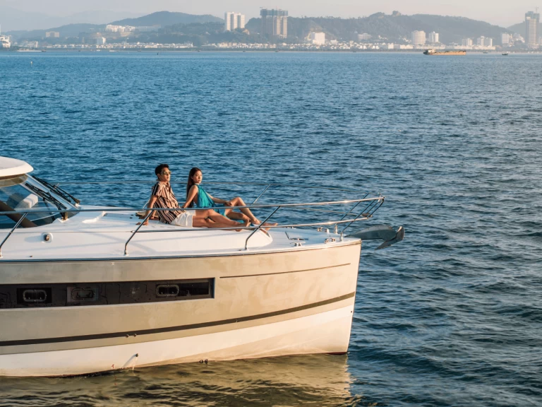 Noleggio barche Jeanneau NC 14 a Hạ Long su Samboat