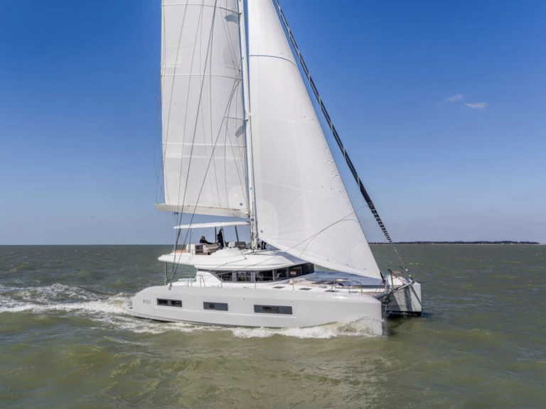 Noleggiare una Lagoon Lagoon 55 a Bonifacio