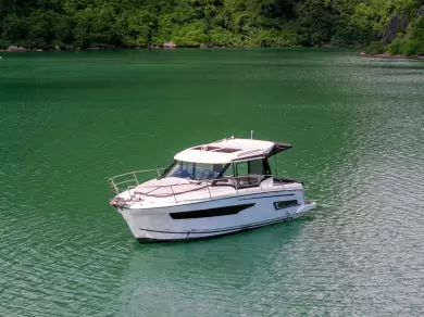 Noleggiare una Jeanneau Merry Fisher 895 a Hạ Long