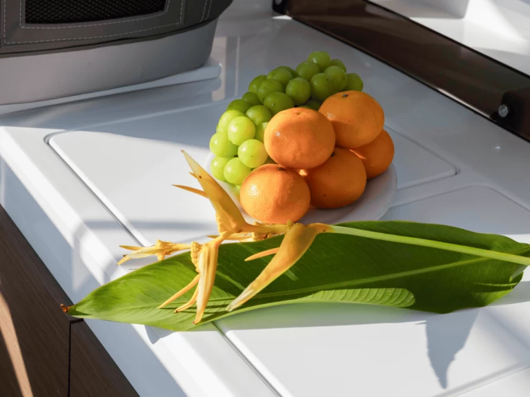 Noleggio Barca a motore Jeanneau con patente nautica