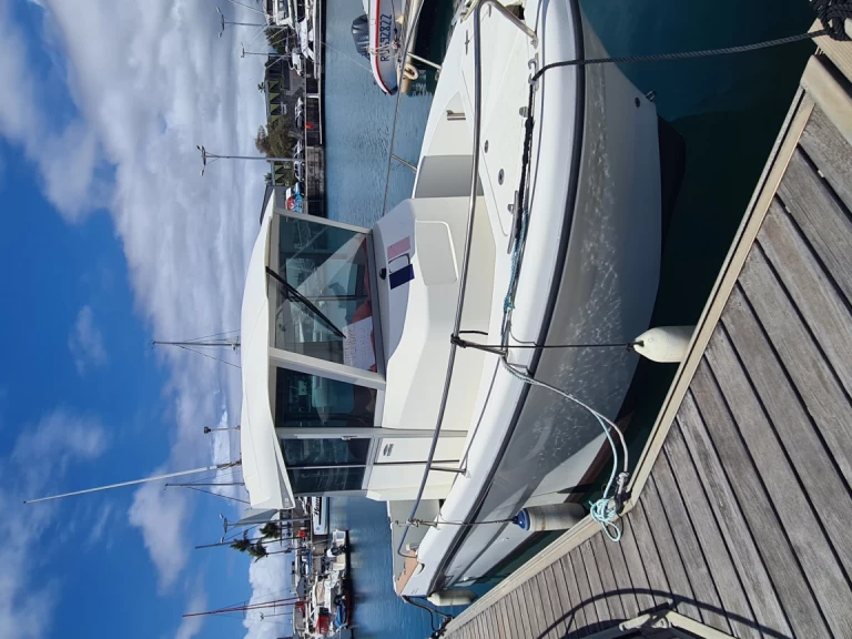 Noleggiare una Ocqueteau Ostrea 700 T-Top a Saint-Gilles les Bains