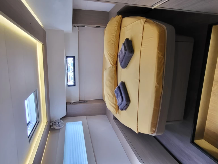 Noleggio Catamarano Lagoon con patente nautica