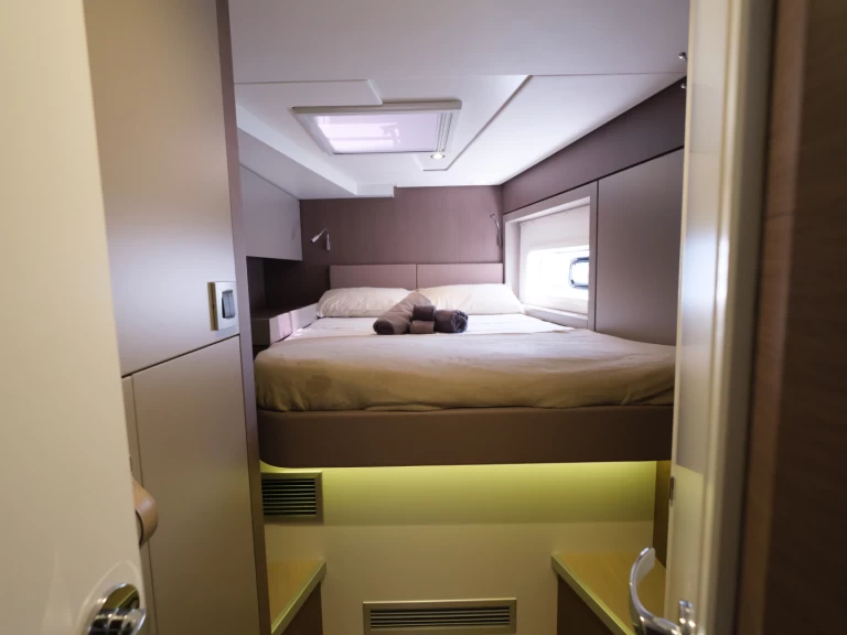 Catamarano a noleggio a Capo d'Orlando al miglior prezzo