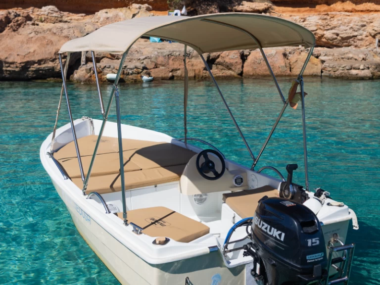 Noleggio Barca a motore Mareti con patente nautica