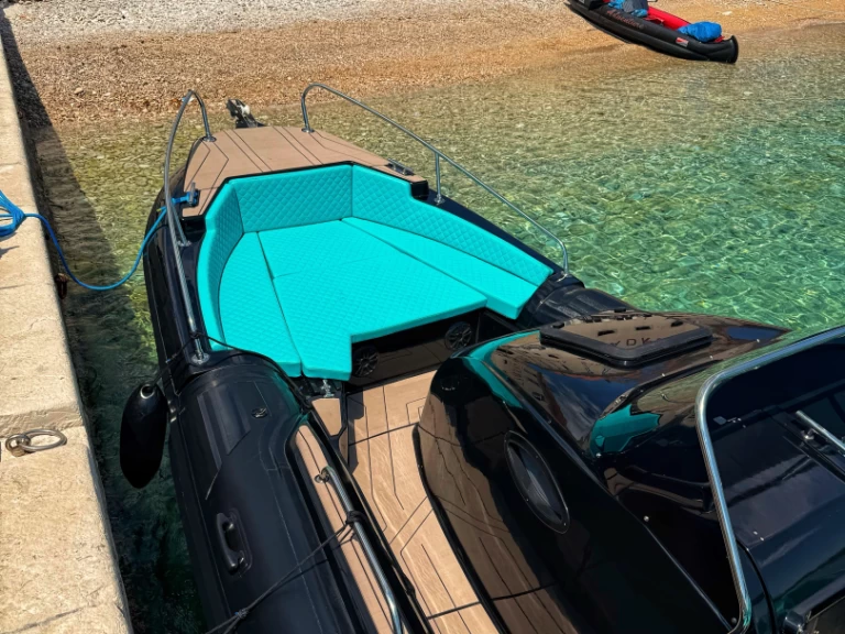 Noleggio barche Aquamax 27 a Bol su Samboat