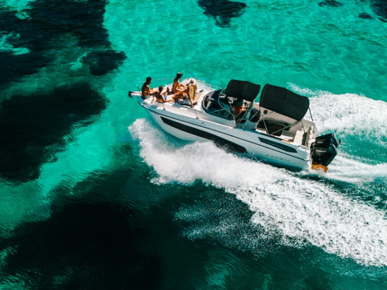 Noleggio Barca a motore Karnic con patente nautica