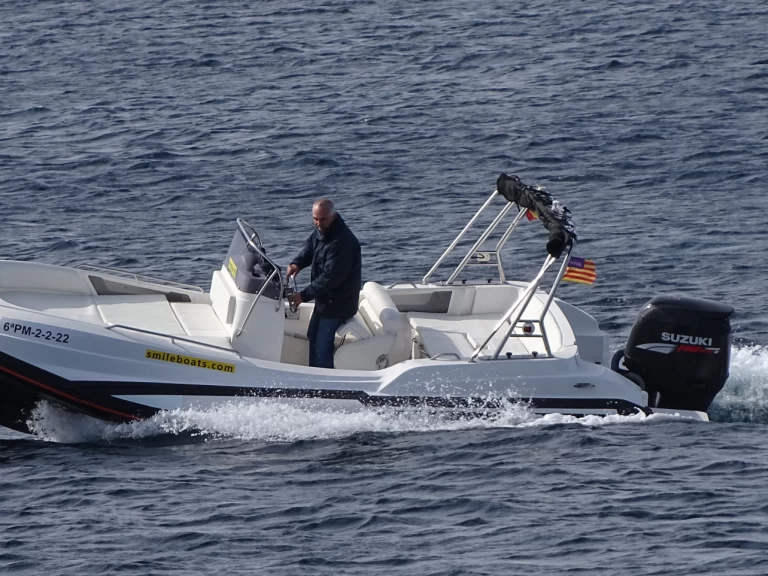 Noleggio Gommone Zar con patente nautica