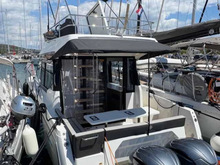 Noleggio Barca a motore con o senza skipper Jeanneau a Murter-Kornati