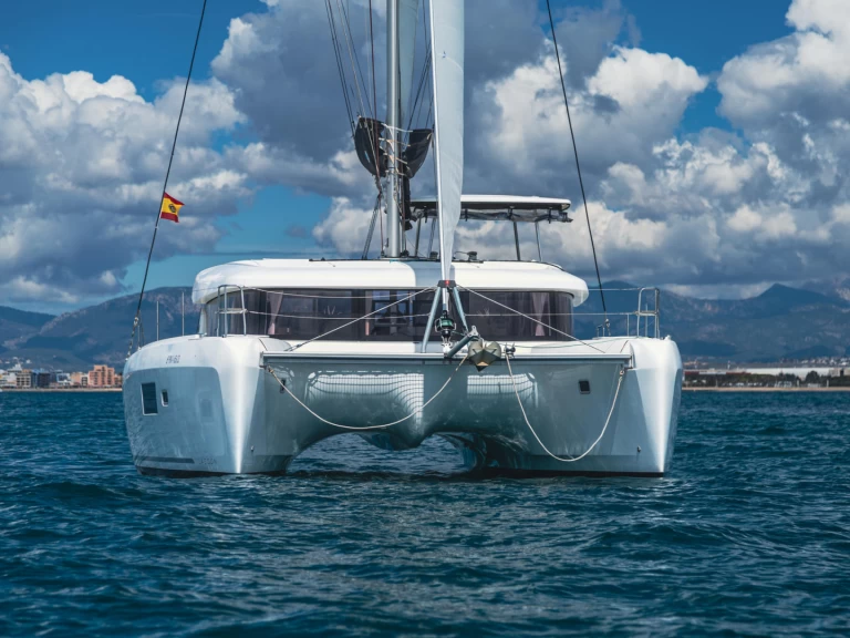 Noleggio barche Lagoon Lagoon 42 a Pola su Samboat