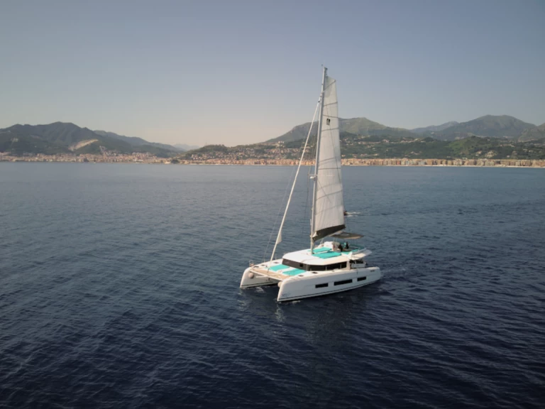 Noleggio a Castiglioncello – Dufour Dufour Catamarans 48 Sail su SamBoat