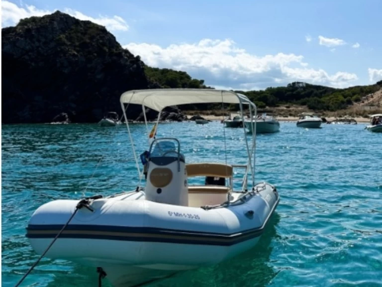 Noleggio barche Port d'Addaia (Citta) economico Medline 500