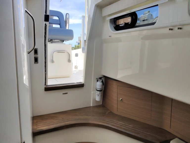 Barca a motore a noleggio a Anna Maria Island al miglior prezzo