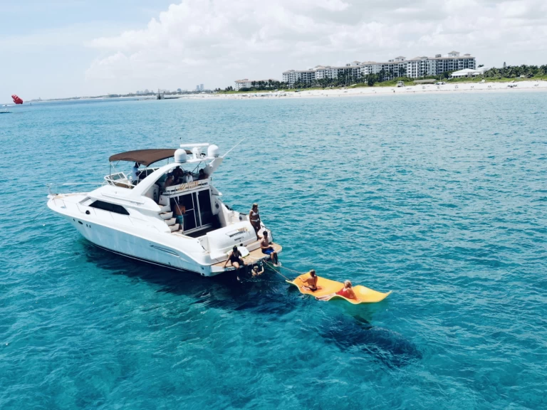 Yacht di lusso a noleggio a West Palm Beach al miglior prezzo