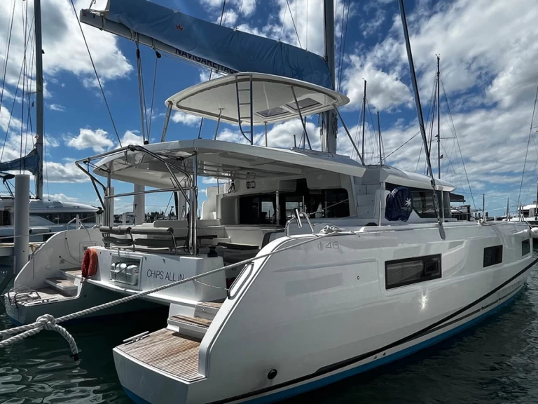 Noleggio Catamarano Lagoon con patente nautica