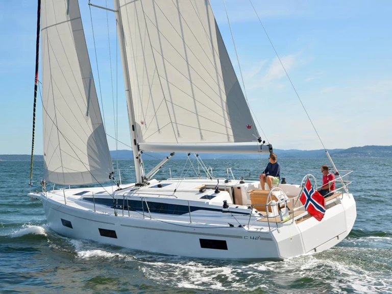 Noleggiare una Bavaria Bavaria C42 a Lefkáda