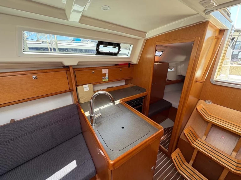 Noleggio a Murter-Kornati – Bavaria Cruiser 34 su SamBoat
