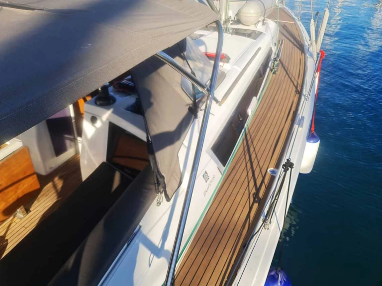 Noleggio a Murter-Kornati – Dufour Dufour 430 su SamBoat