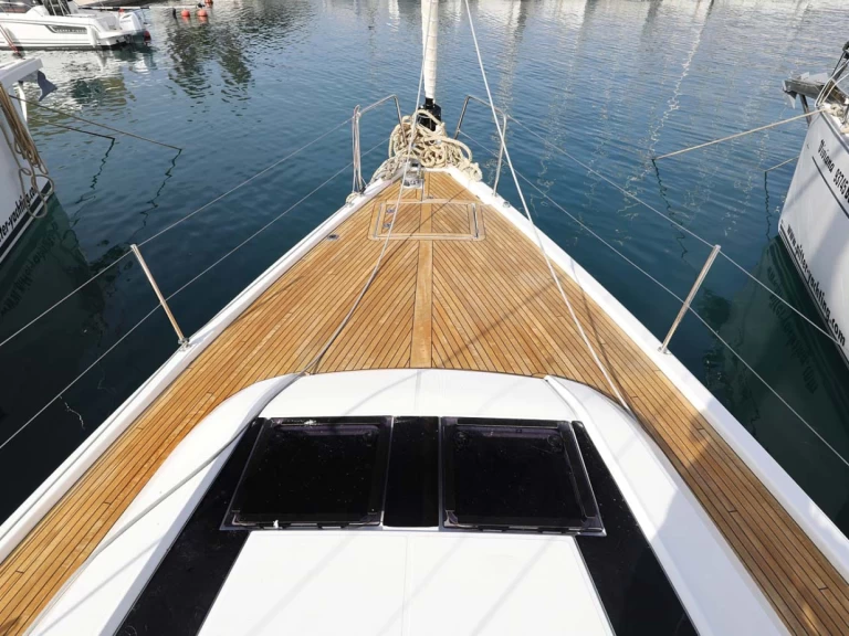 Noleggio Barca a vela Bénéteau con patente nautica