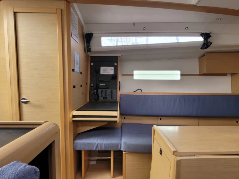 Noleggiare una Jeanneau Sun Odyssey 349 a Saint-Quay-Portrieux