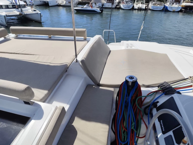 Noleggio Catamarano Bali con patente nautica