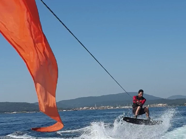 Noleggio Barca a motore a Sainte-Maxime – Boston Whaler Boston Whaler 170 super sport