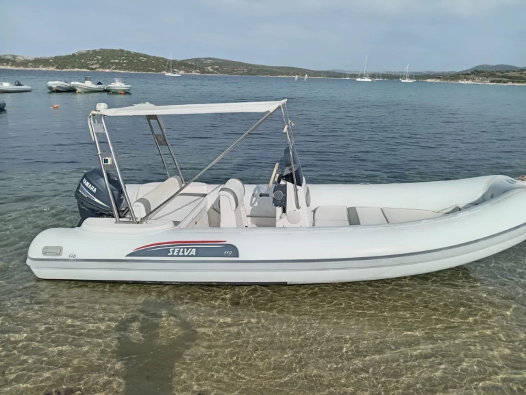 Noleggio a Palau – Predator 570 su SamBoat