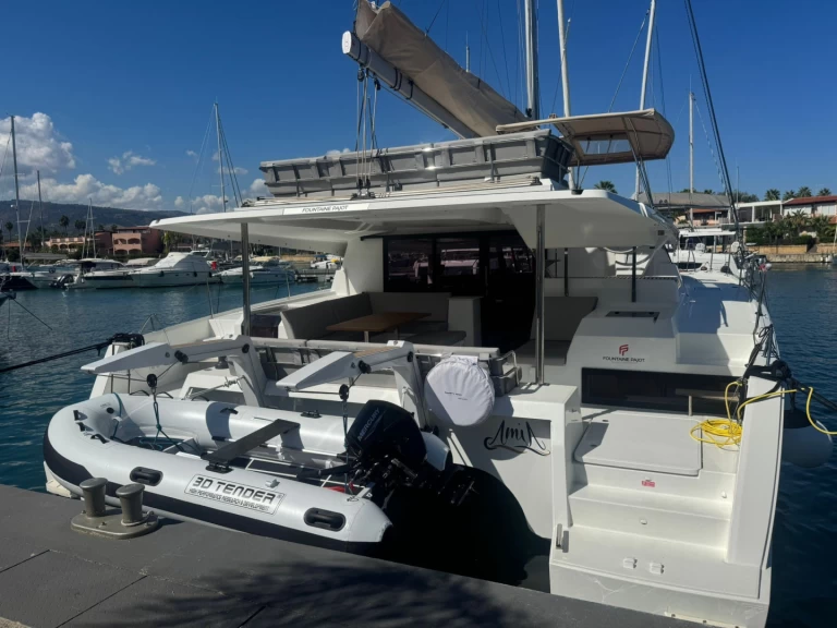 Noleggio Catamarano con o senza skipper Fountaine Pajot a Furnari