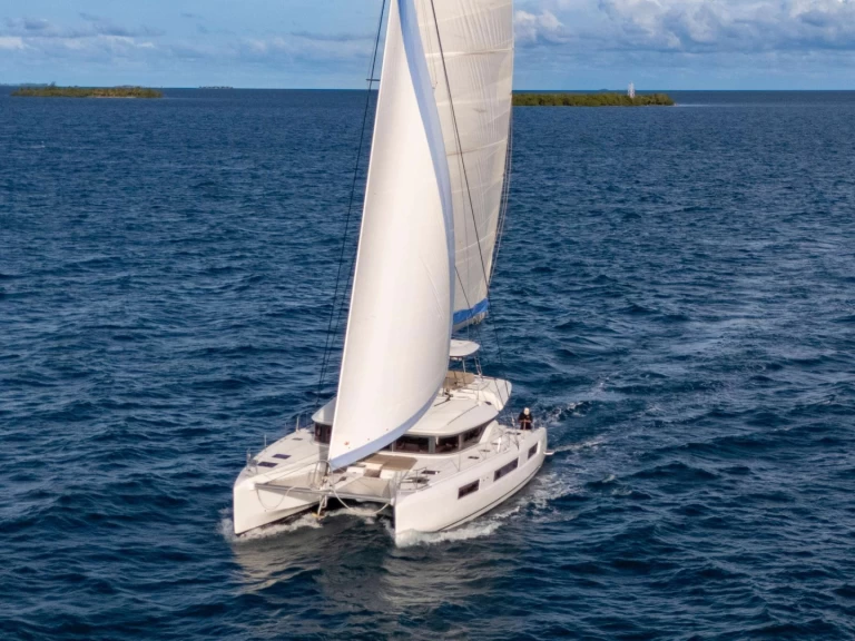 Noleggio Yacht di lusso a Belize – Lagoon BELLISSIMA