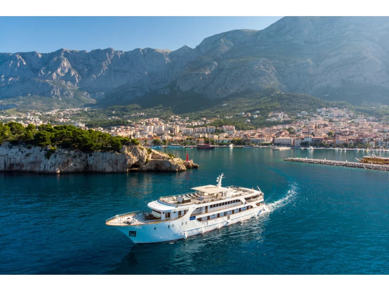 Noleggio Yacht di lusso a Aalsmeer –  Luxury Motor Yacht 