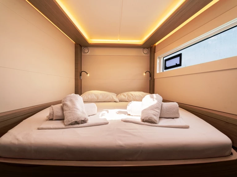 Noleggio Catamarano con o senza skipper Lagoon a Rodi (Citta)