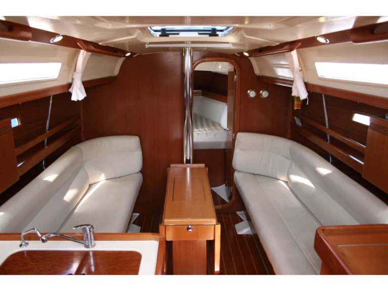 Noleggiare una Dufour Dufour 34 a Rodi (Citta)