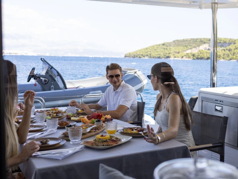 Noleggio Catamarano a Spalato – Lagoon Lagoon 55 LUXURY version (2025)