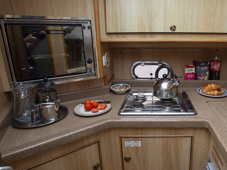 Barca a motore a noleggio a Rheinsberg al miglior prezzo