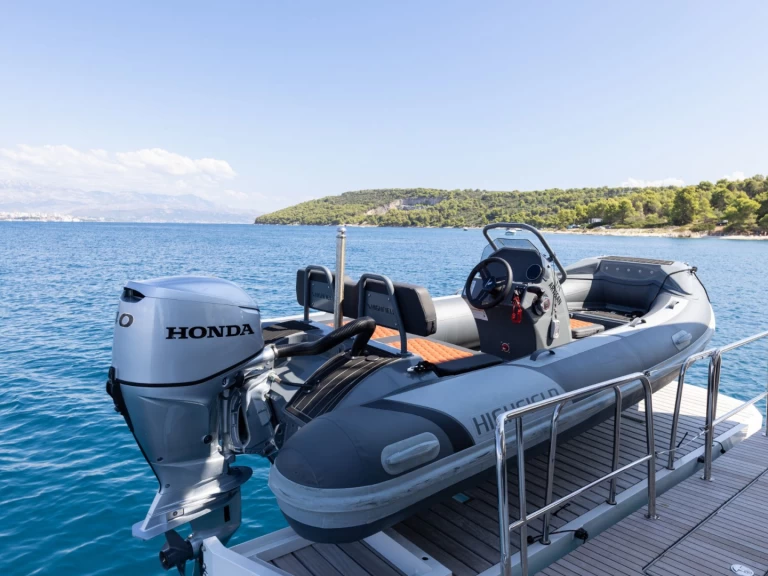 Catamarano a noleggio a Spalato al miglior prezzo