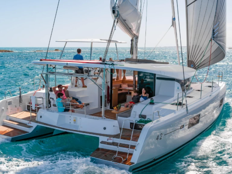 Noleggiare una Lagoon Lagoon 42 a Pointe-à-Pitre