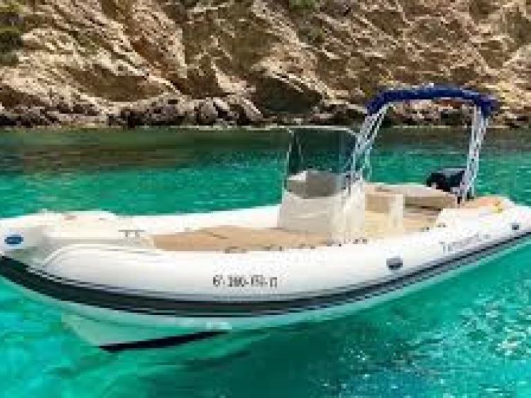 Noleggio a Arzon – Capelli CAPELLI TEMPEST 700 su SamBoat