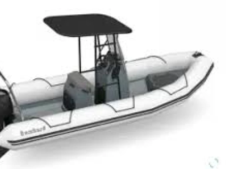 Barca a motore a noleggio a Arzon al miglior prezzo