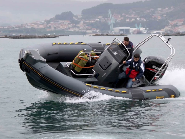 Noleggiare una Narwhal NARWHAL 670 a Arzon