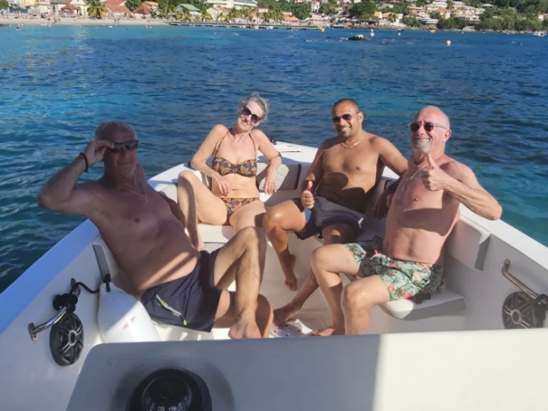 Noleggio Barca a motore a Les Trois-Îlets – aback 24 Abbaco 24